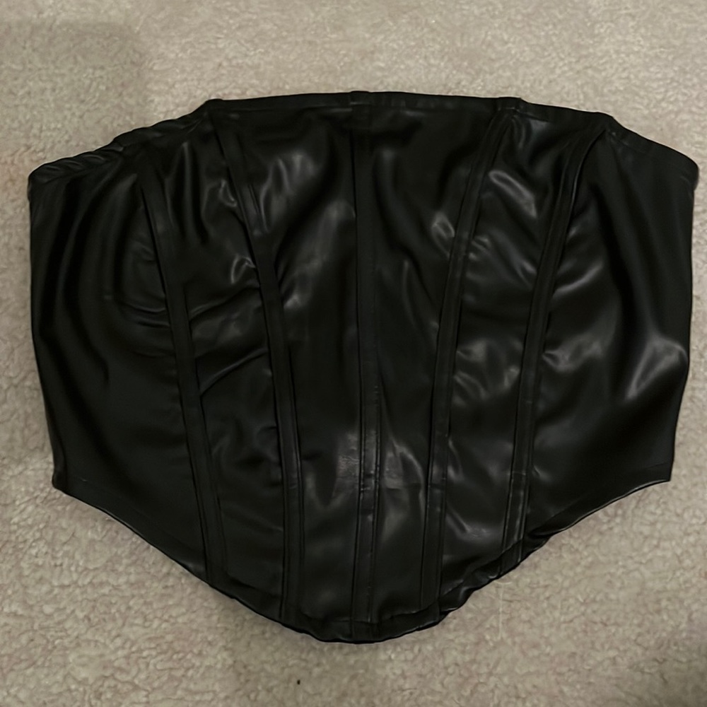 Pleather sleeveless crop top